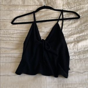 tie front black tank
